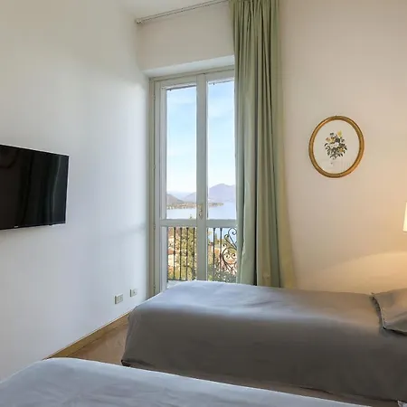 Βίλα Meina Lodge Meina