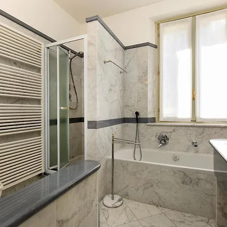 Βίλα Meina Lodge Meina
